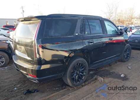 2024 Cadillac Escalade 4Wd Premium Luxury z USA, uszkodzony, nr VIN 1GYS4BKL7RR134622